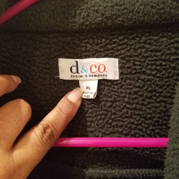 D & Co: Dark Green Coat - Picture 9 of 12